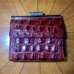 Brahmin leather wallet for women, almost new , excellent looks / feels  new